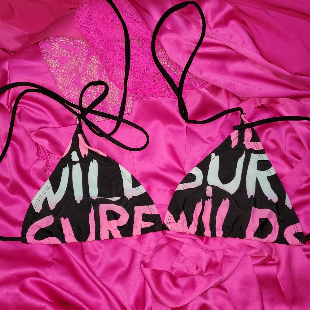 Wild Surf Swim Bikini Top L